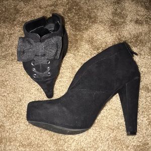 Black suede heels